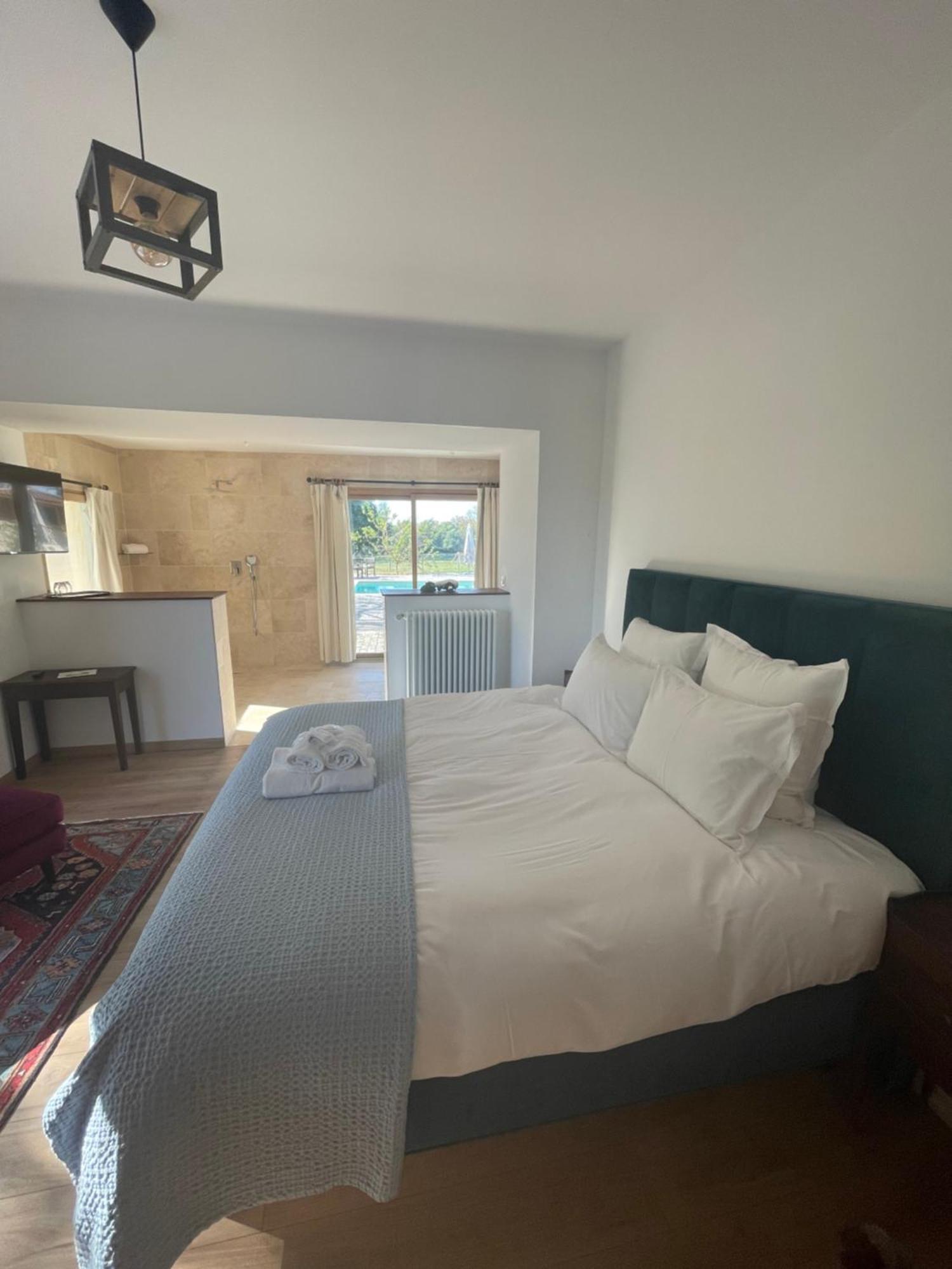 Domaine De Badine, 15 Min Bordeaux & Saint-Emilion Hotel Room photo